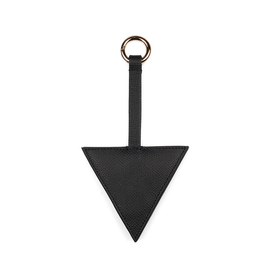 Triangle Hat Holder